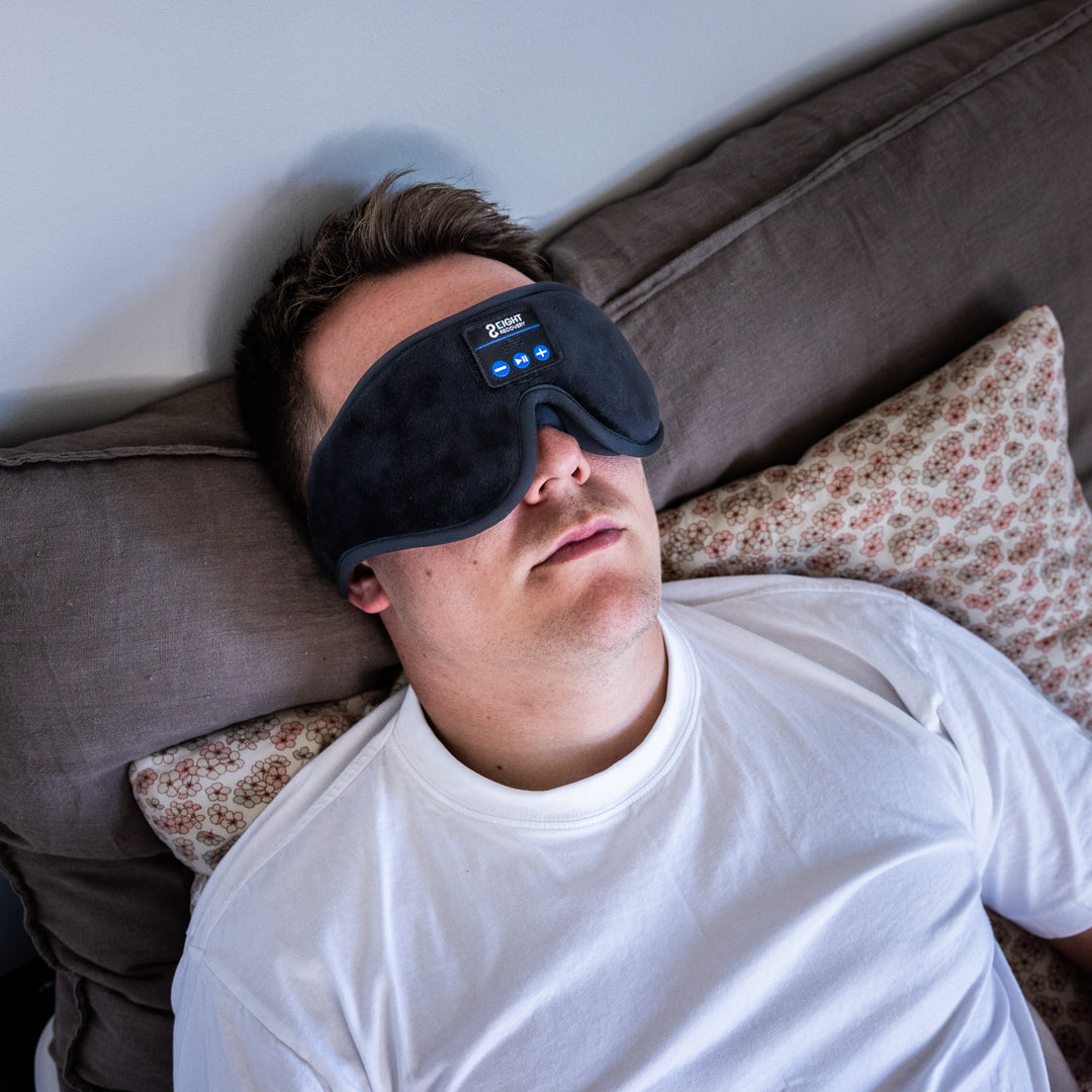 Afslapning i sengen med Recovery Sleep Mask